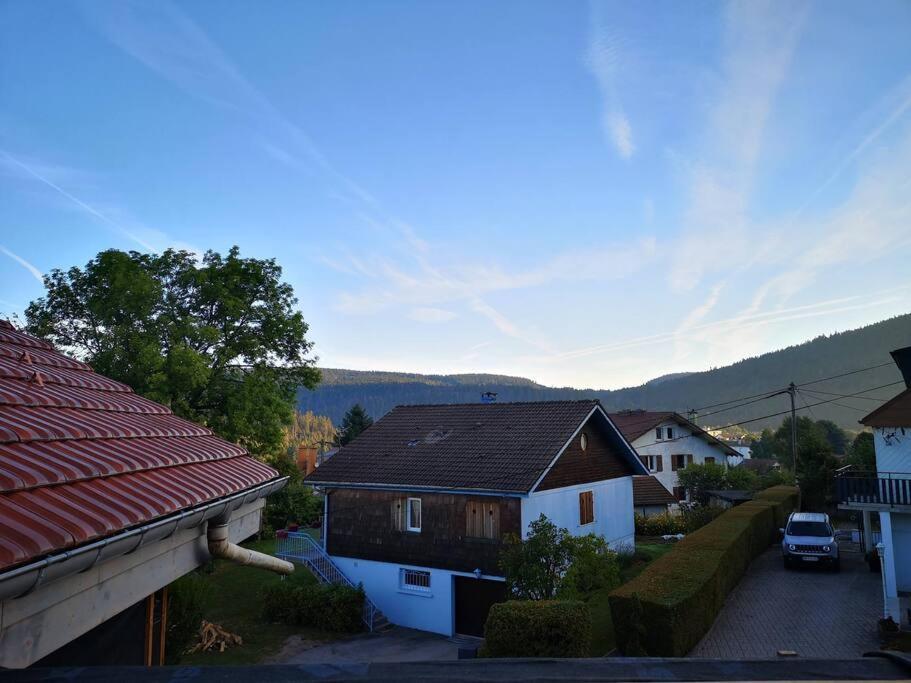 Chez Alixe - Appartement Avec Terrasse Gérardmer Exterior foto